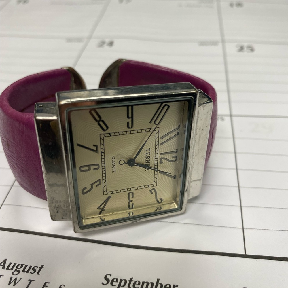 Used Bracelet Watch, needs new battery